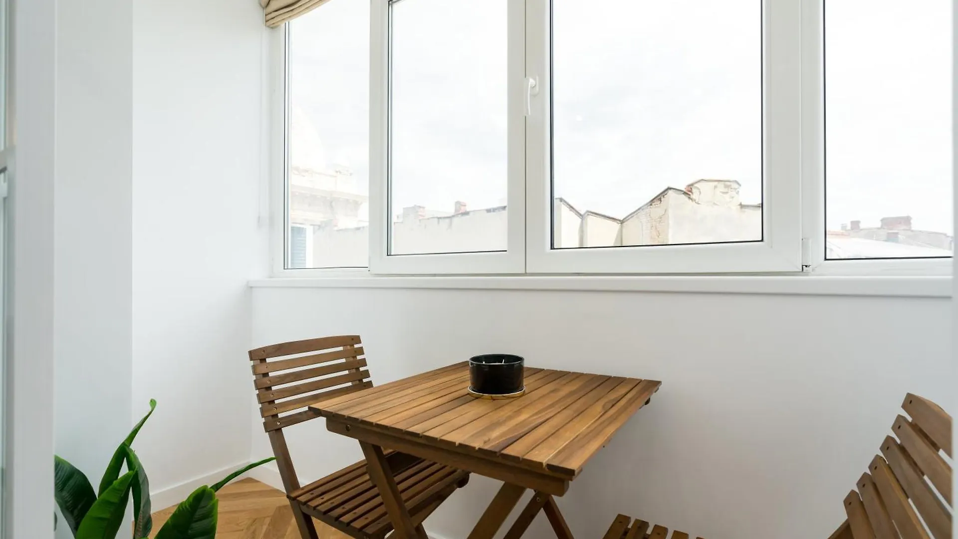 Orangerie Calea Victoriei Apartment Bucharest